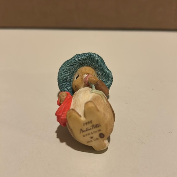 Vintage Hallmark Keepsake 1998 Beatrix Potter Peter Rabbit ornament - Picture 5 of 5